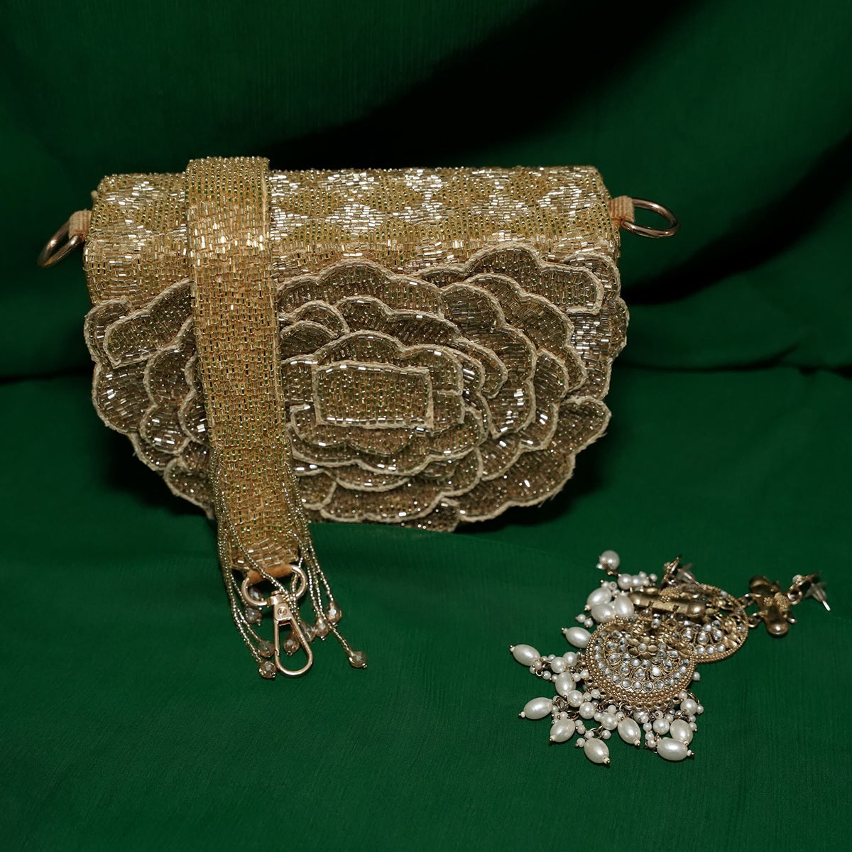 Petal Clutch