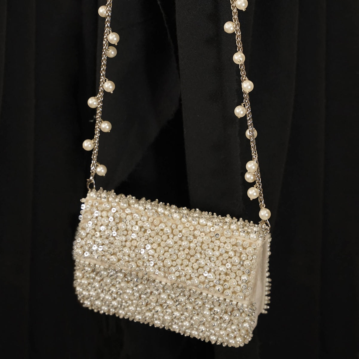 Pearl Whisper – Shoulder Sling Bag