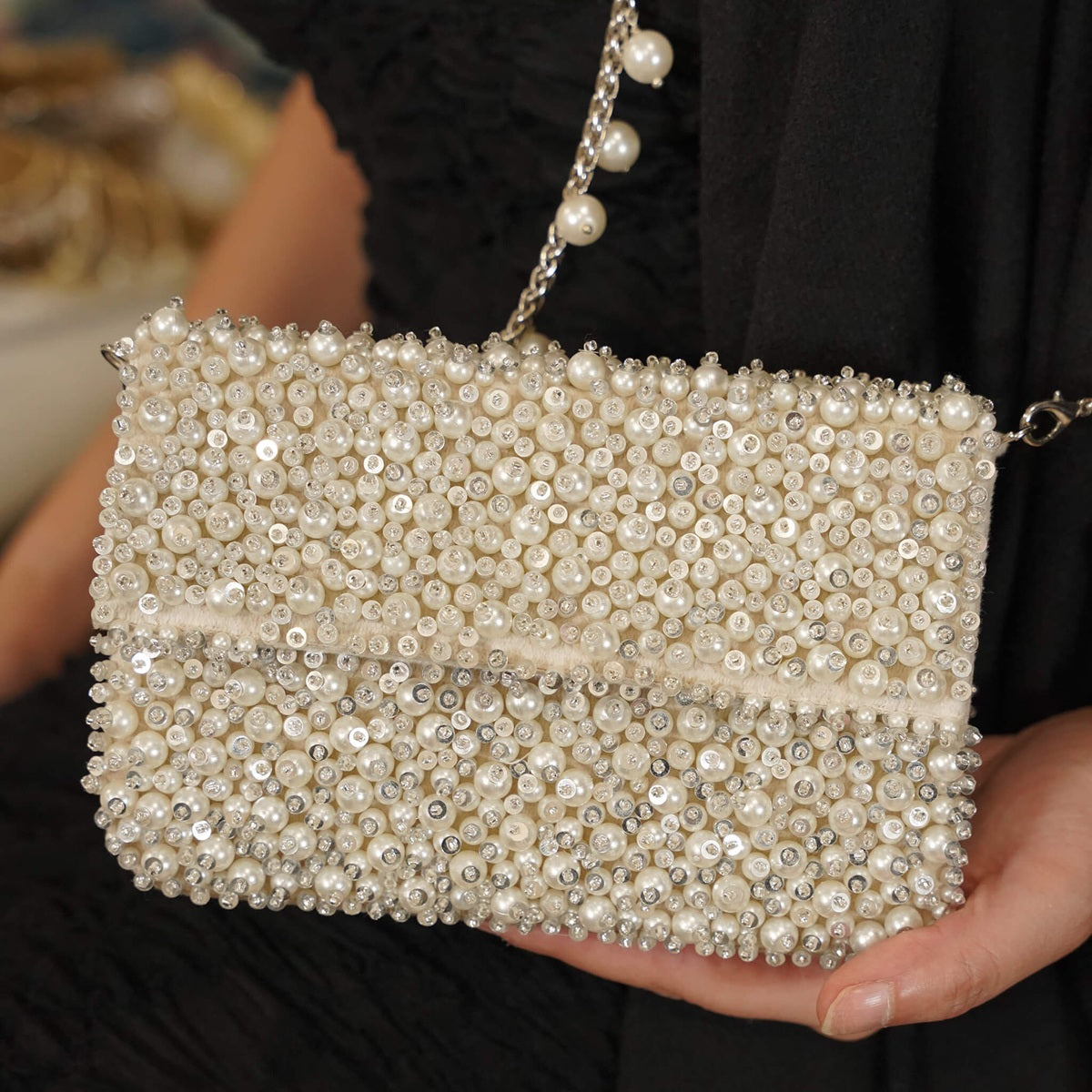 Pearl Whisper – Shoulder Sling Bag